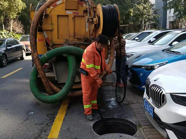 布拖排污管道清淤